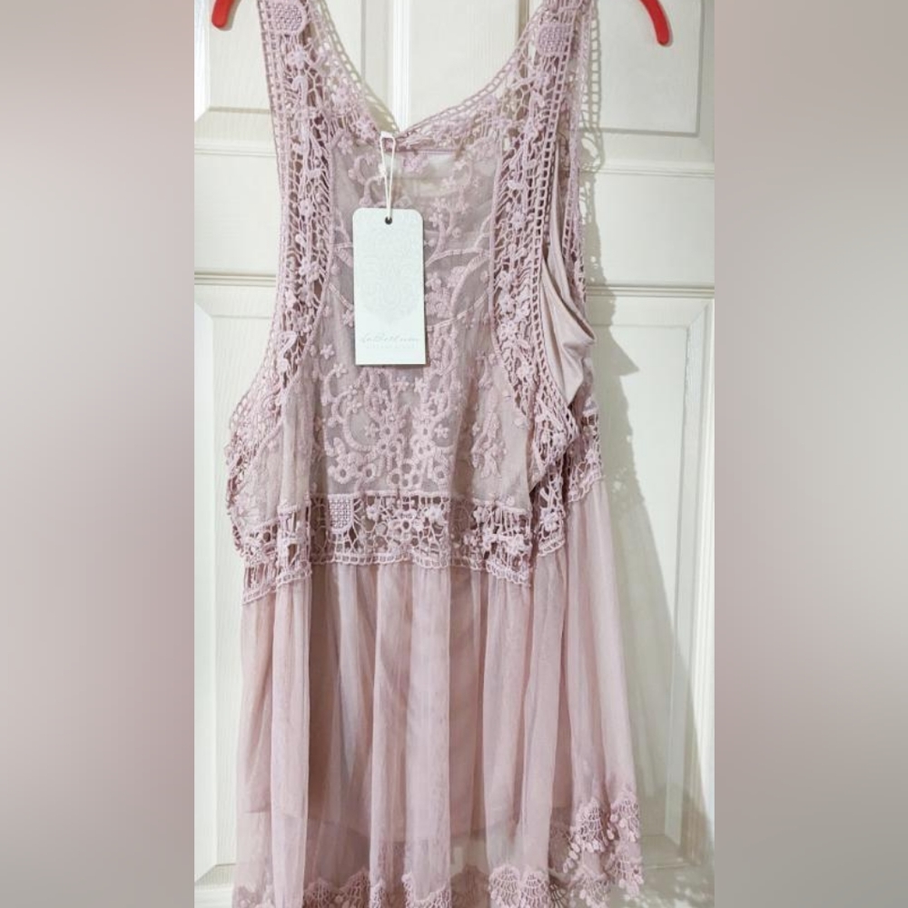 LeBellum by Hillary Scott Lace Pink Layering Top - Size 2x - New!